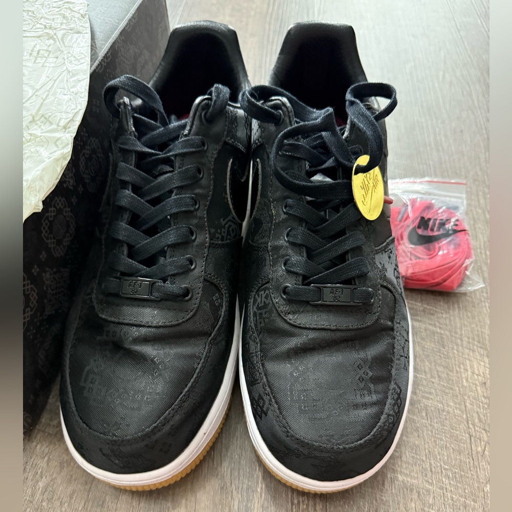 Nike / Sneakers / 
Air Force 1